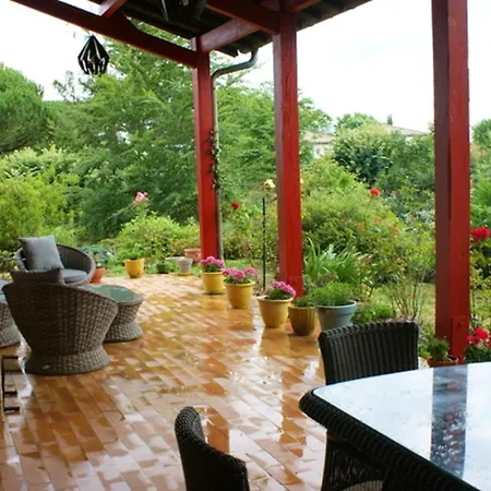 Vila De 3 Chambres Avec Piscine Privee Jacuzzi Et Jardin Clos A Auterive